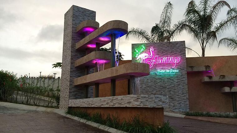 Flamingo Motel / Flamingo Hotel de Paso